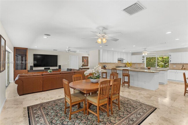 Foto del edificio - 6845 SW 129th Terrace