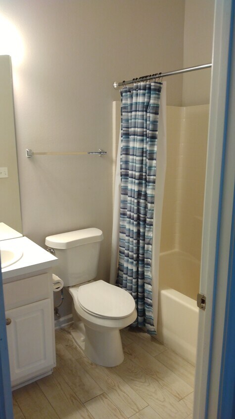 Foto principal - 8230 Dames Point Crossing Blvd N