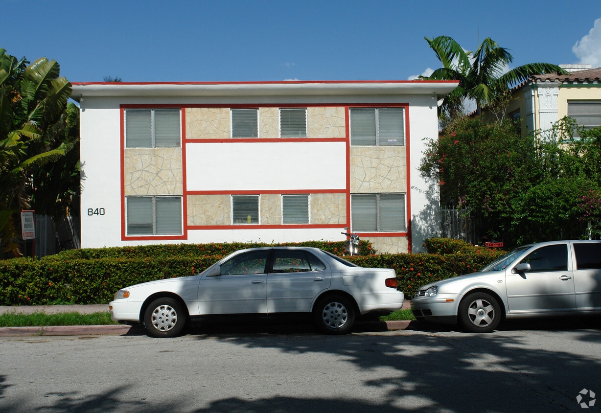 Building Photo - 840 Jefferson Ave