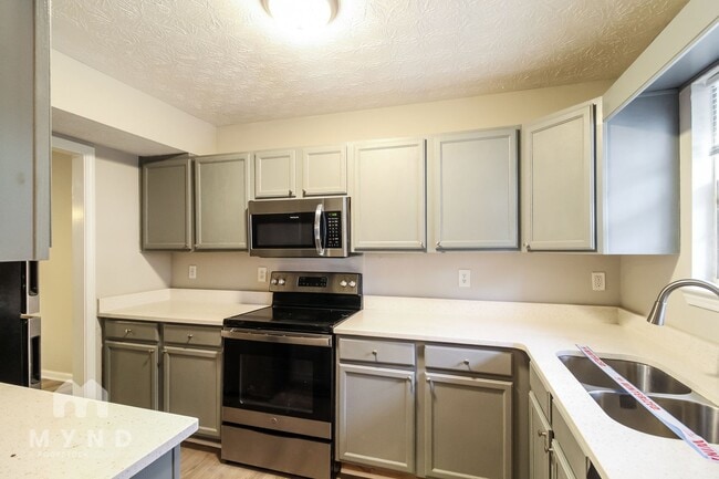 Foto del edificio - 6572 Wellington Chase Ct