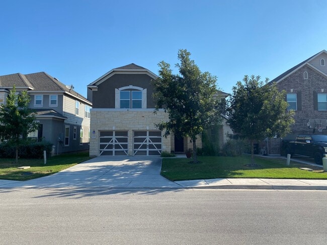Building Photo - 675 Pebble Bend