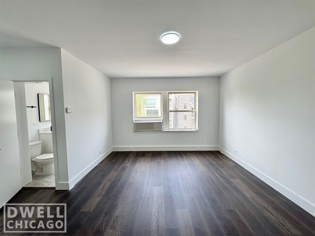 Building Photo - 5600 N Ashland Ave