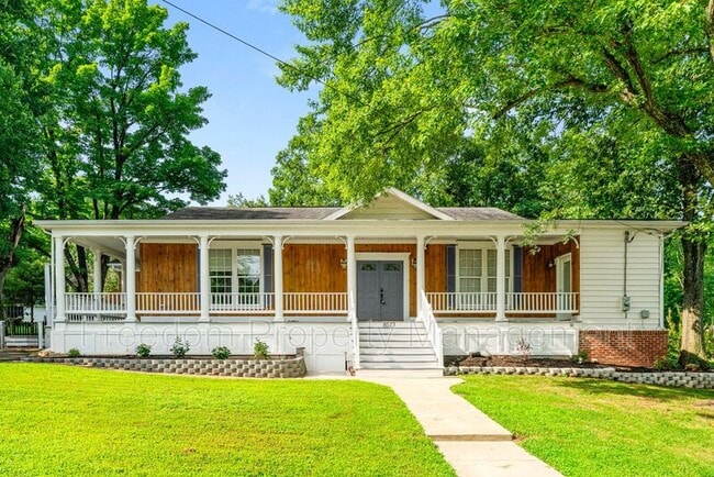 Photo - 8513 Thomas Dr House