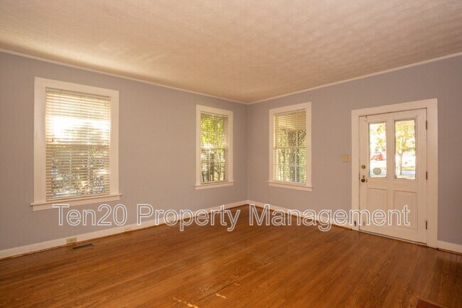 Foto del edificio - 2618 17th Ave