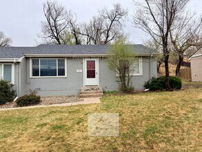 Building Photo - 426 Glen View Ct