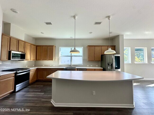 Building Photo - 453 Windley Dr