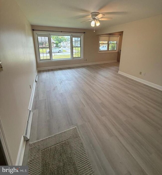 Building Photo - 525 Lee Rd