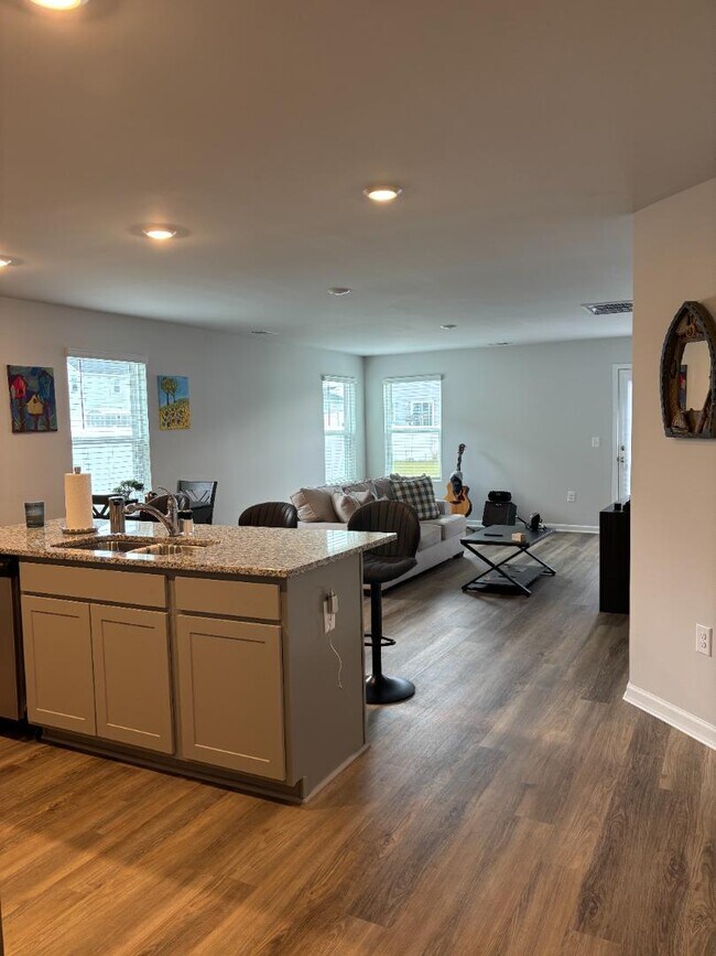 Building Photo - 73 Cpe Pt Dr