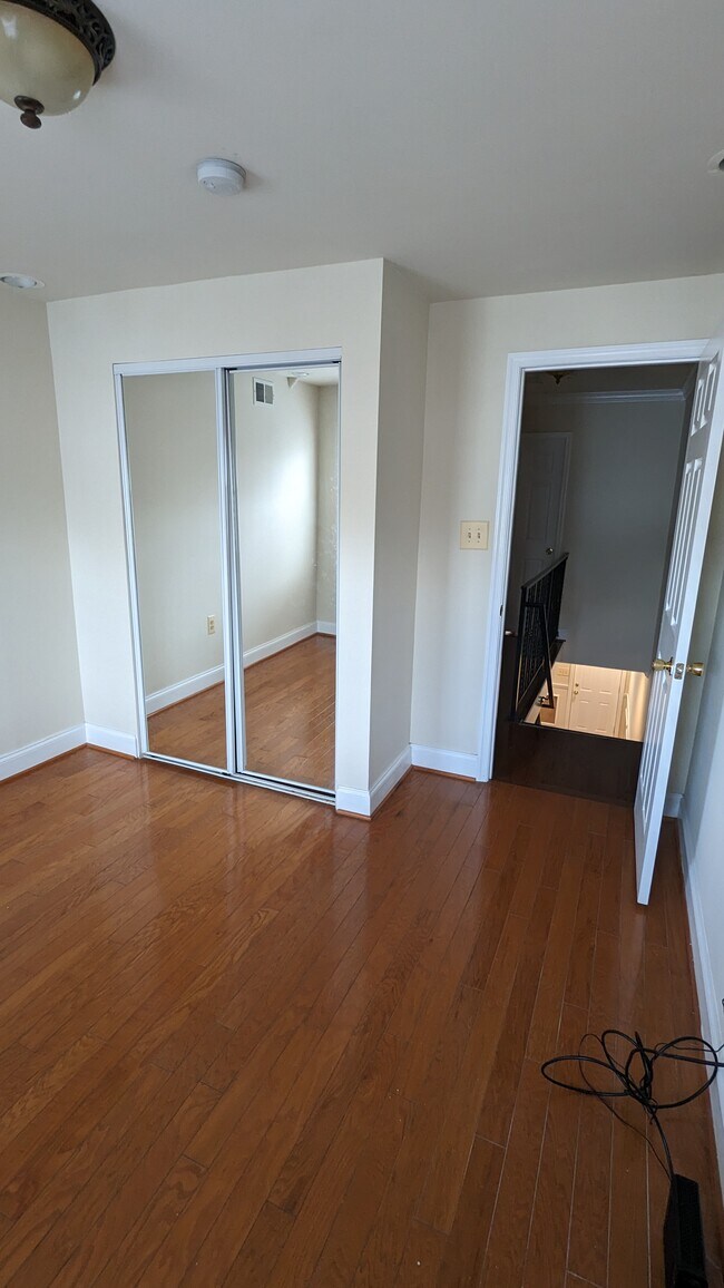 Foto del edificio - 812 Mangold St