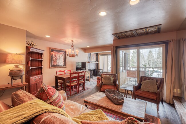 Foto del edificio - 1650 Fall Ridge Rd