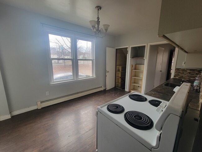 Building Photo - 17 Duke St