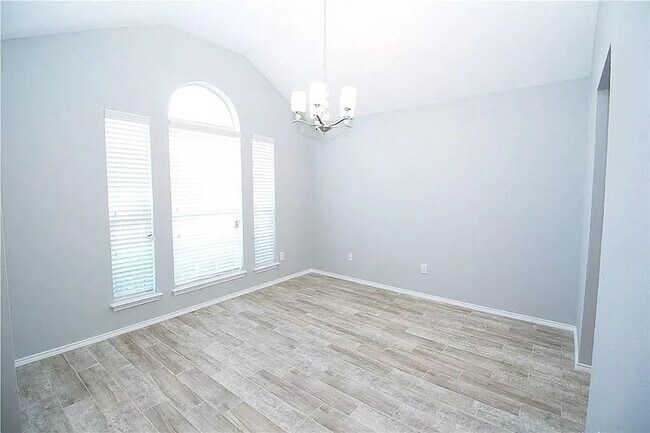 Building Photo - 4926 Brazoswood Cir