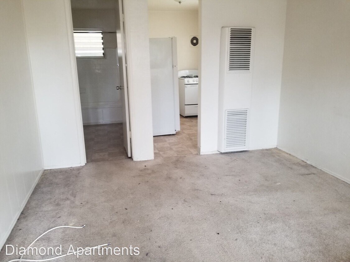 Building Photo - 2102 Balboa Ave