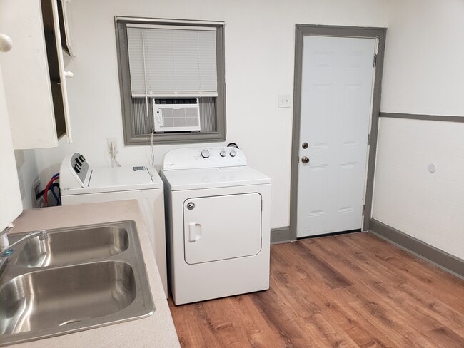 Foto del edificio - 1212 14th St