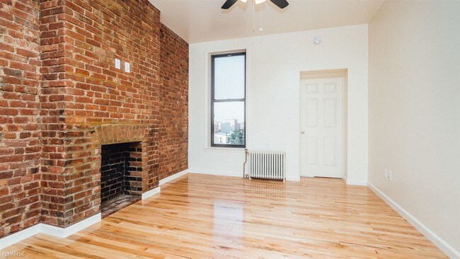 Foto del edificio - 736 Leonard St