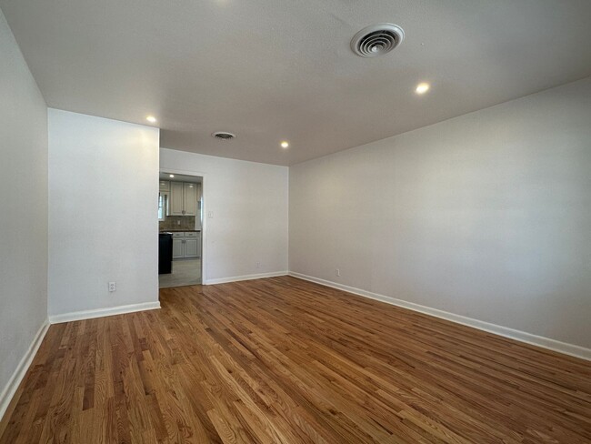 Foto del edificio - Ready for move in