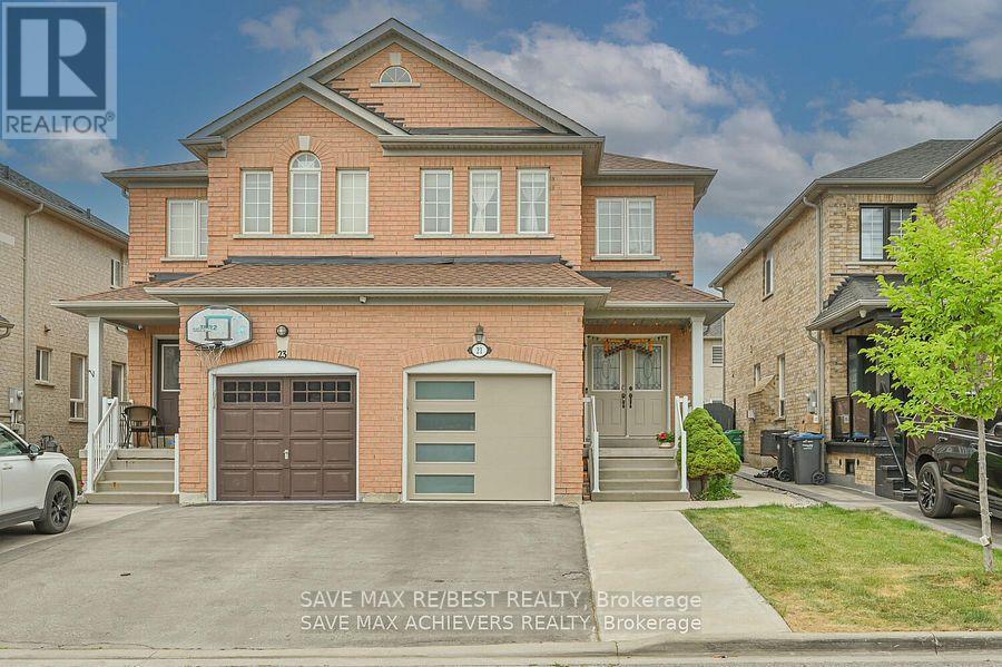 Primary Photo - 21 Riverplace Crescent