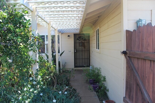 Building Photo - 3 Bedroom 2 Bath Waikoloa Village Home
