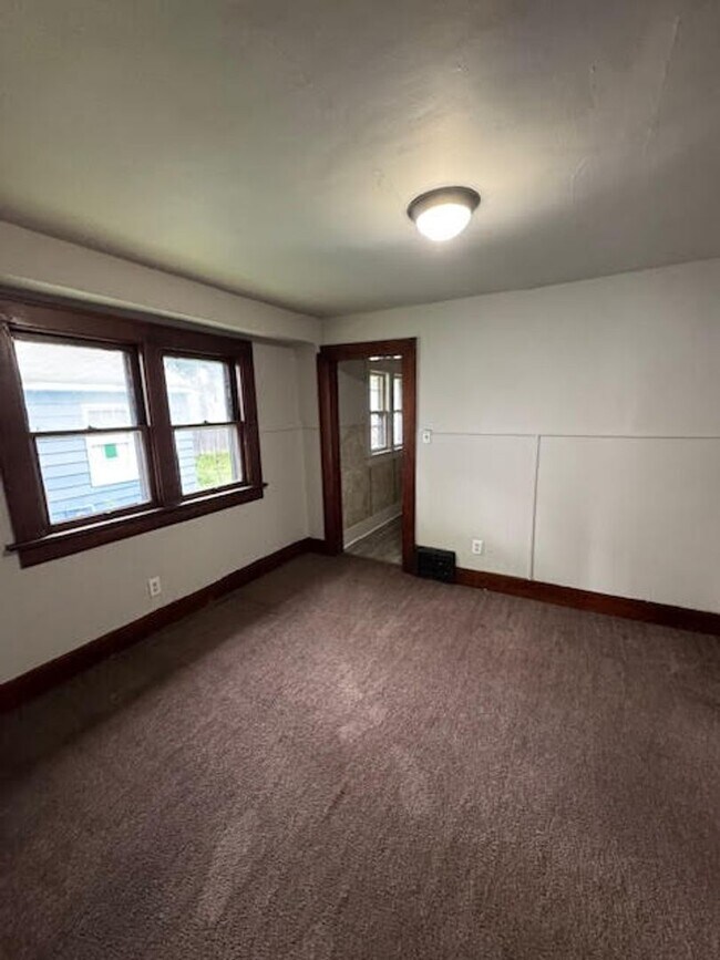 Foto del edificio - 3131 Oliver St
