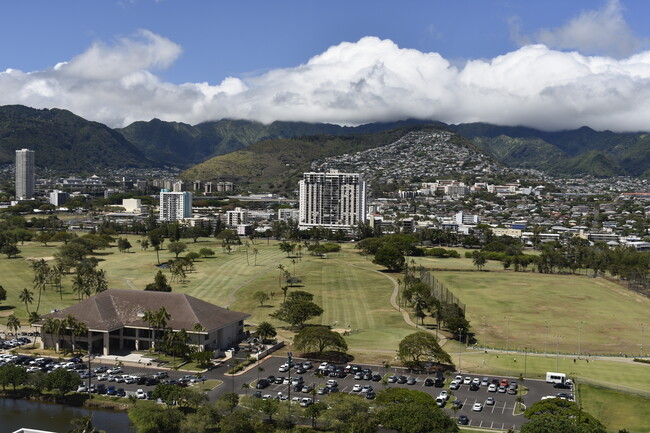 Mountain and Valley View - 300 Wai Nani Way