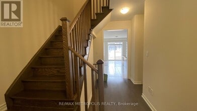 Building Photo - 108 Adventura Rd