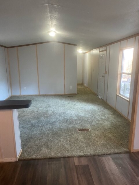 Foto del edificio - 700 Beck Rd