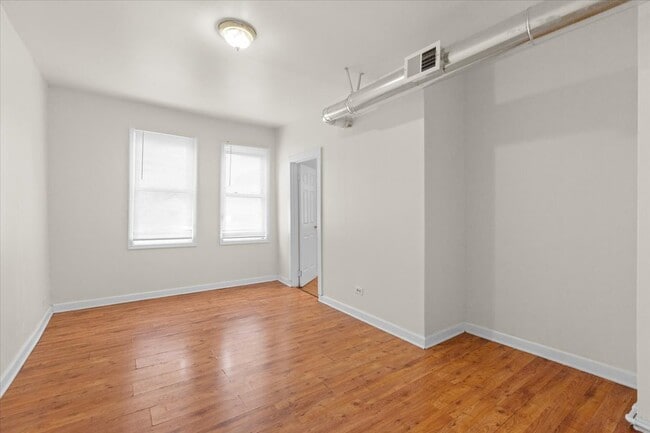 Building Photo - 4841 S Loomis Blvd