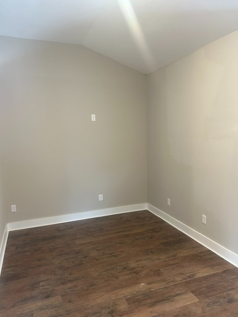 Building Photo - 405 Pine Ave