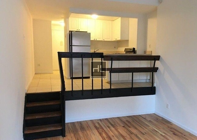 Building Photo - Studio in Gramercy - EAST 22 STREET