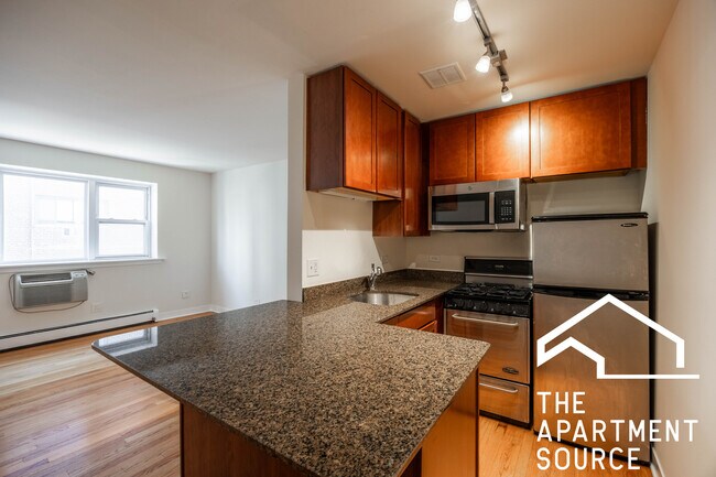 Foto del edificio - 628 W Wrightwood Ave