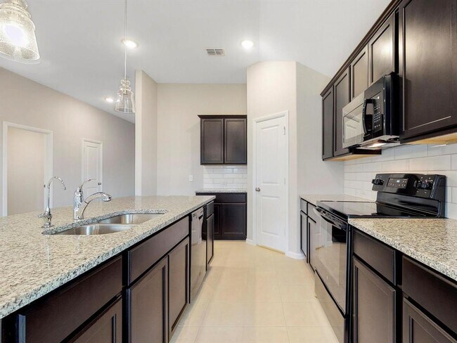 Foto del edificio - 2109 Auburndale Ave