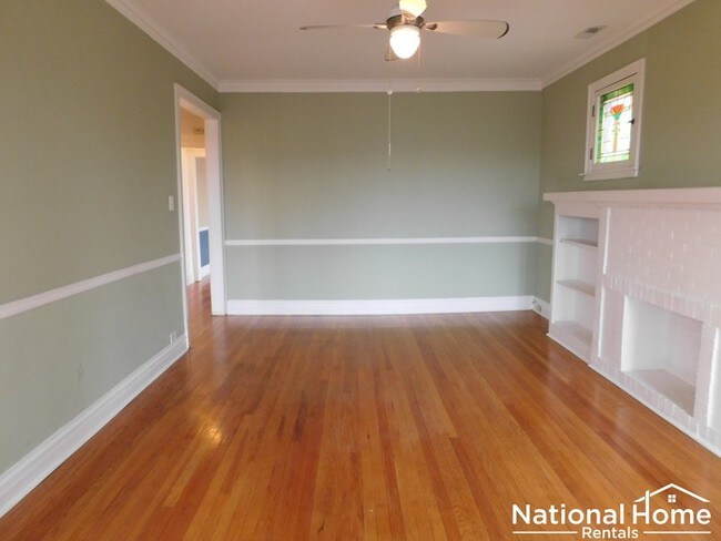 Foto del edificio - 3702 W Wrightwood Ave