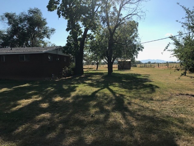 Foto del edificio - Beautifully remodeled patio home in West Ogden on 1 acre