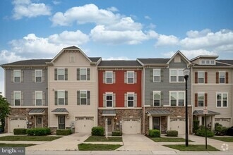 Building Photo - 708 Apple Orchard Dr