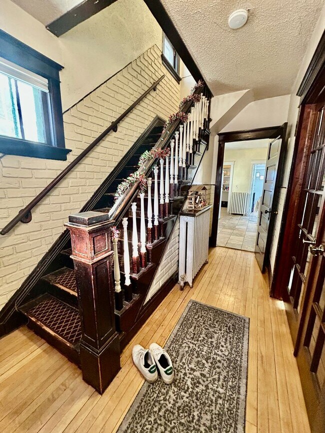 Foto del edificio - AVAILABLE JUNE 1st - Great 4 Bed, 1 Bath in East Duluth!