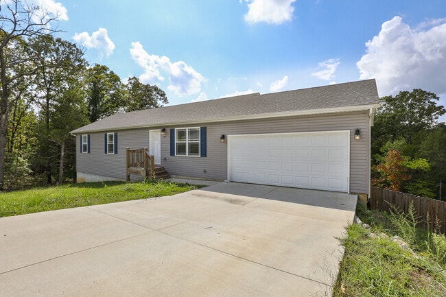 Building Photo - 281 Kelsi Ln