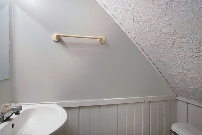 Foto del edificio - Unlock the Door to Your New Home!