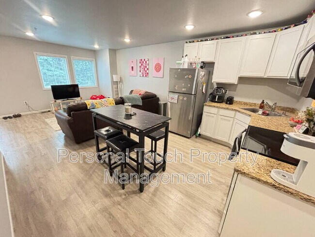 Foto del edificio - 808 7th Ave S