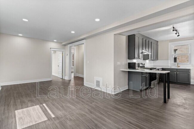 Foto del edificio - 1152 N Emerson St