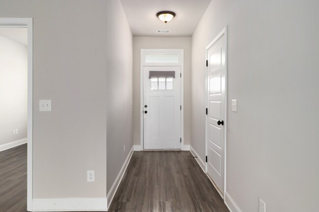 Foto del edificio - 112 Wisteria Ln