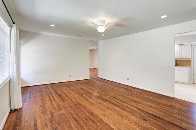 Foto del edificio - 2820 Westgrove Ln