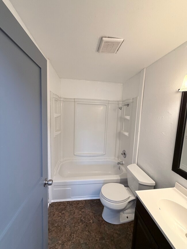 Foto del edificio - 3901-3912 12th St SW