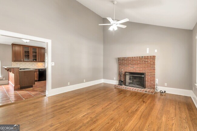 Building Photo - 2467 Ellijay Dr NE
