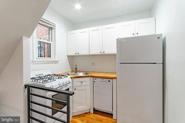 Foto del edificio - 1516 Addison St