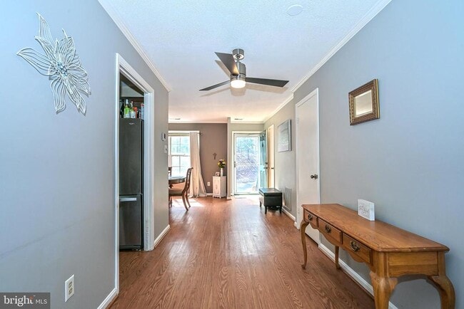 Building Photo - 5917 1st Landing Way