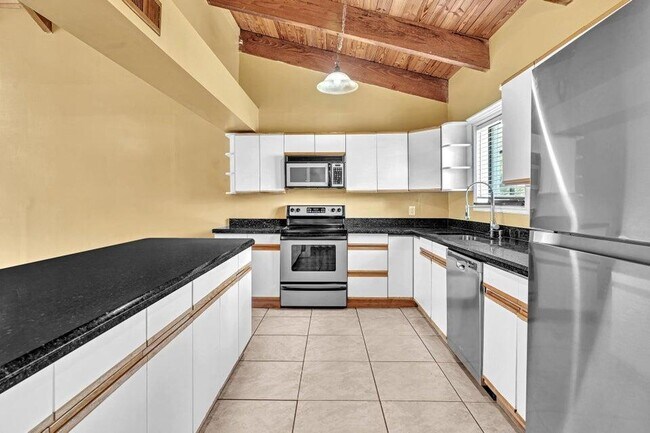 Foto del edificio - 2438 Southridge Rd