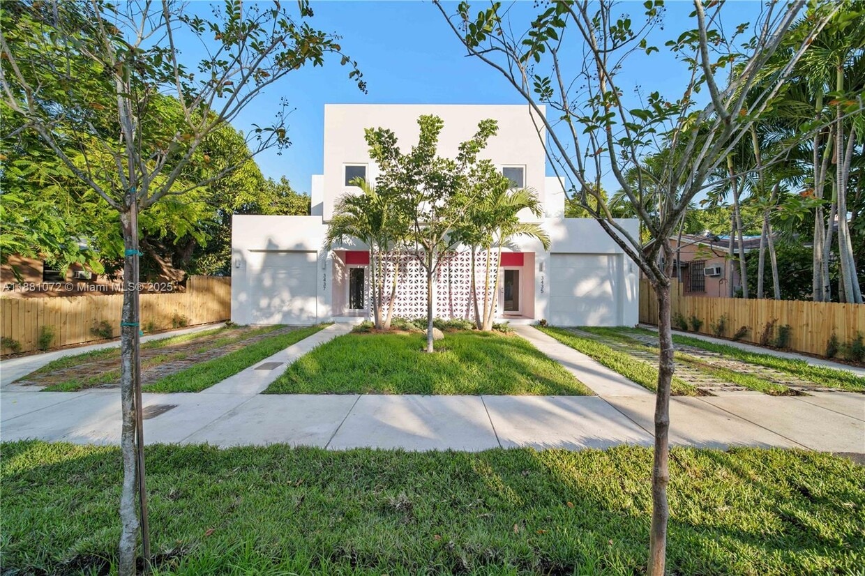 Primary Photo - 3437 NW 9th Ct