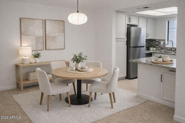 Foto del edificio - 925 N College Ave