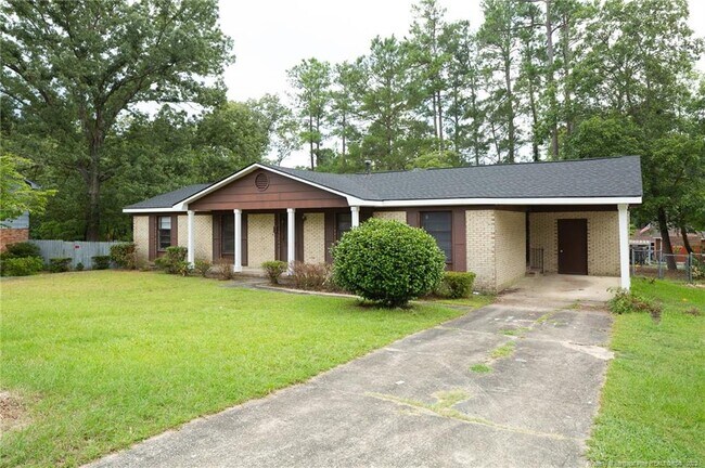 Foto del edificio - 3506 Cranbrook Dr