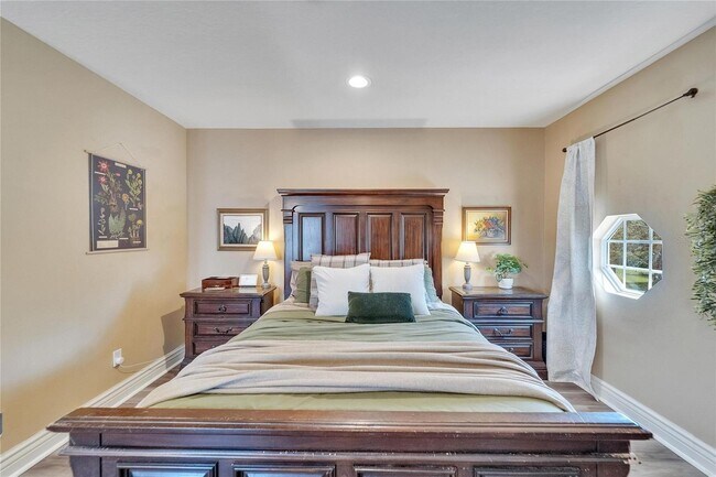 Building Photo - 2656 Wyndsor Oaks Way